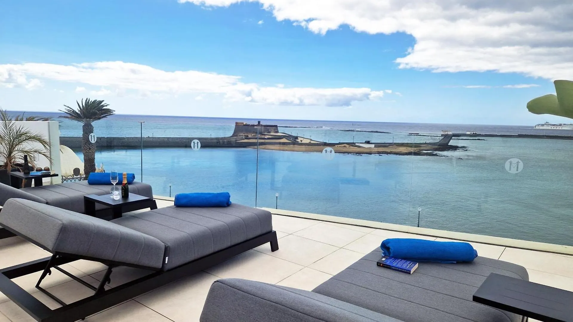 Blue Marina Suites - Boutique Apartments Arrecife  Arrecife (Lanzarote)